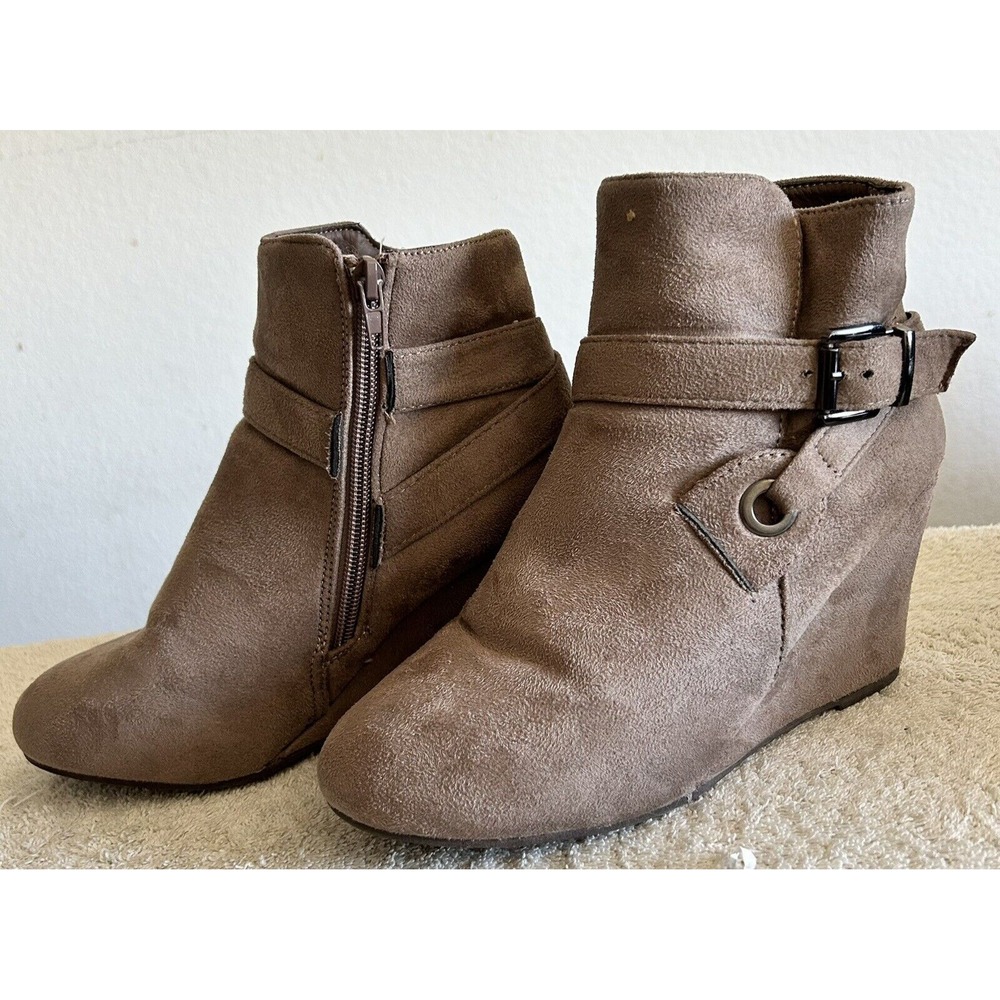 COMFORT BY ALEXIS BENDEL WOMEN'S SIZE Zipper 9 MAGO BROWN BOOTIES ANKLE BOOTS